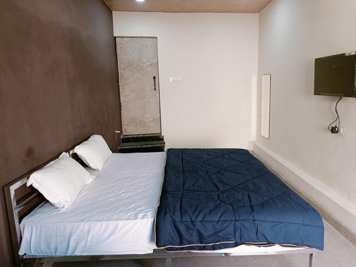 Hotel Royal Inn Satna Extérieur photo